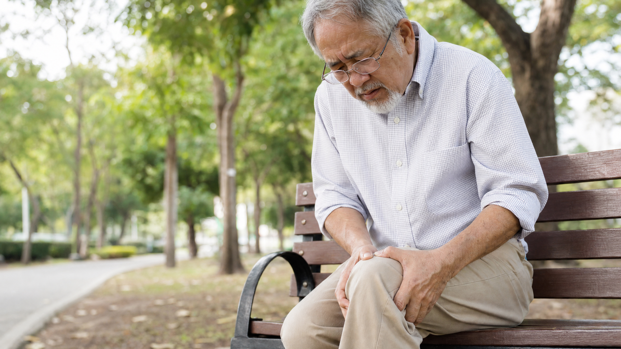 Knee Osteoarthritis: Can Chiropractic Care Help You Avoid Surgery?